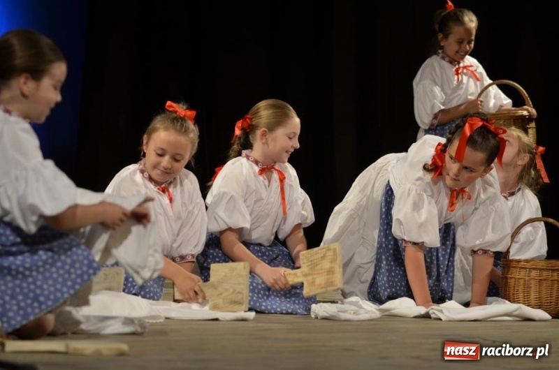 Zdjęcie w galerii na portalu naszraciborz.pl: Zespołowy Dzień Rodziny w ZPiT Strzecha wiadomości z regionu