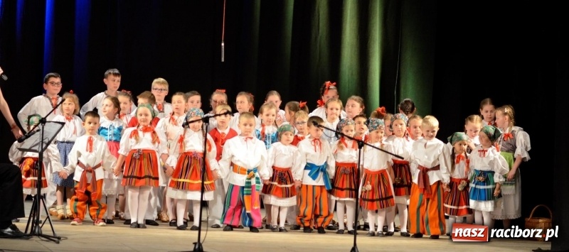 Zdjęcie w galerii na portalu naszraciborz.pl: Zespołowy Dzień Rodziny w ZPiT Strzecha wiadomości z regionu