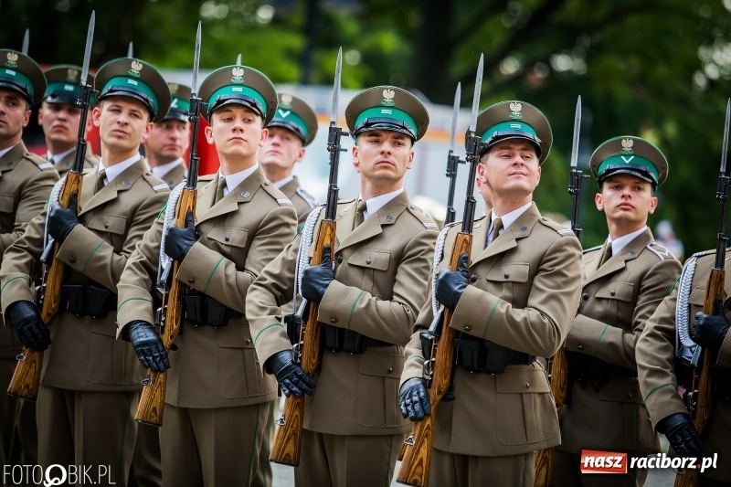 Zdjęcie w galerii na portalu naszraciborz.pl: 20 maja święto Straży Granicznej na raciborskim zamku wiadomości z regionu