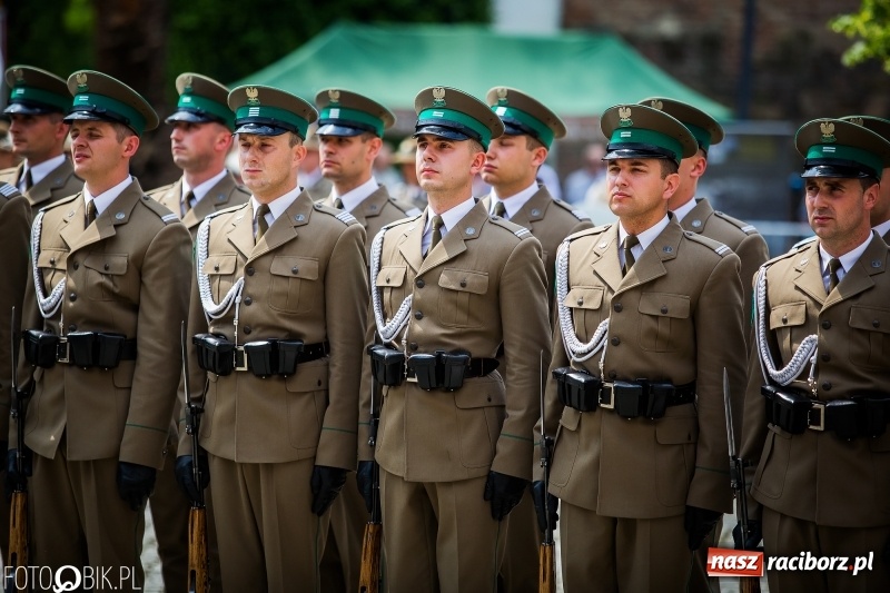 Zdjęcie w galerii na portalu naszraciborz.pl: 20 maja święto Straży Granicznej na raciborskim zamku wiadomości z regionu
