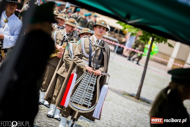 Zdjęcie w galerii na portalu naszraciborz.pl: 20 maja święto Straży Granicznej na raciborskim zamku wiadomości z regionu