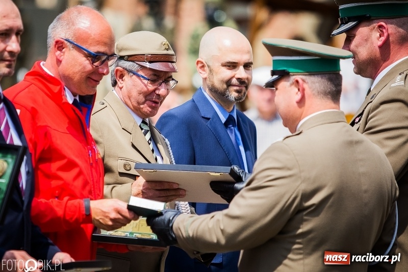 Zdjęcie w galerii na portalu naszraciborz.pl: 20 maja święto Straży Granicznej na raciborskim zamku wiadomości z regionu