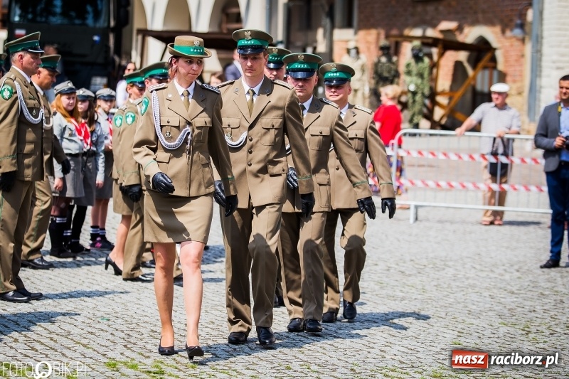 Zdjęcie w galerii na portalu naszraciborz.pl: 20 maja święto Straży Granicznej na raciborskim zamku wiadomości z regionu