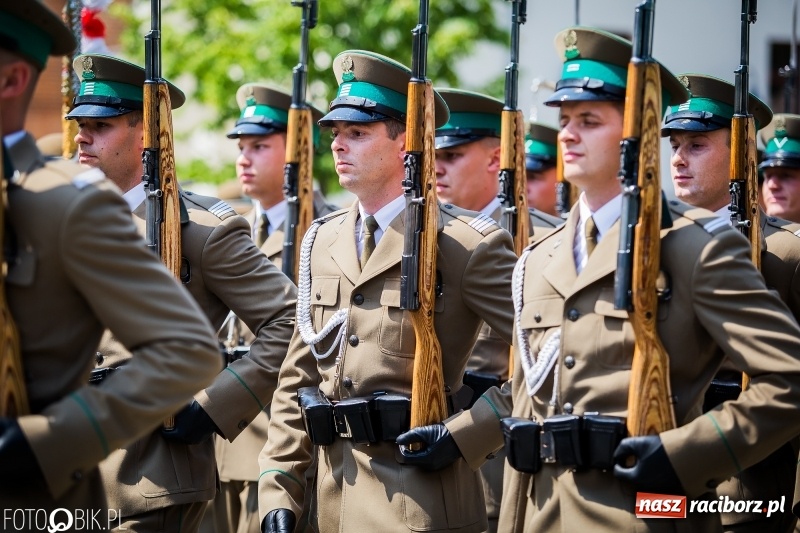 Zdjęcie w galerii na portalu naszraciborz.pl: 20 maja święto Straży Granicznej na raciborskim zamku wiadomości z regionu
