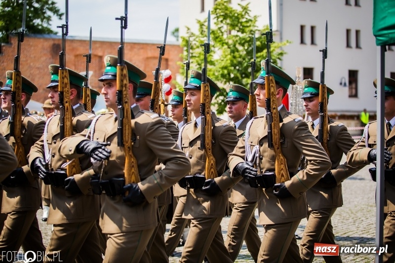 Zdjęcie w galerii na portalu naszraciborz.pl: 20 maja święto Straży Granicznej na raciborskim zamku wiadomości z regionu