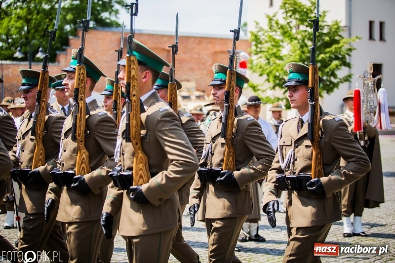 Zdjęcie w galerii na portalu naszraciborz.pl: 20 maja święto Straży Granicznej na raciborskim zamku wiadomości z regionu
