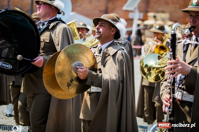 Zdjęcie w galerii na portalu naszraciborz.pl: 20 maja święto Straży Granicznej na raciborskim zamku wiadomości z regionu