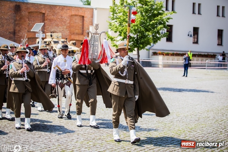 Zdjęcie w galerii na portalu naszraciborz.pl: 20 maja święto Straży Granicznej na raciborskim zamku wiadomości z regionu