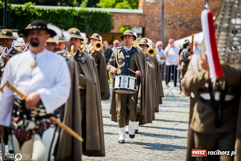 Zdjęcie w galerii na portalu naszraciborz.pl: 20 maja święto Straży Granicznej na raciborskim zamku wiadomości z regionu