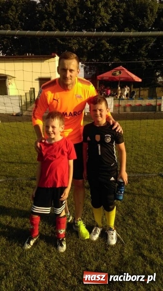 Zdjęcie w galerii na portalu naszraciborz.pl: Michal Peškovič gościł na treningu żaków Tworkowa wiadomości z regionu