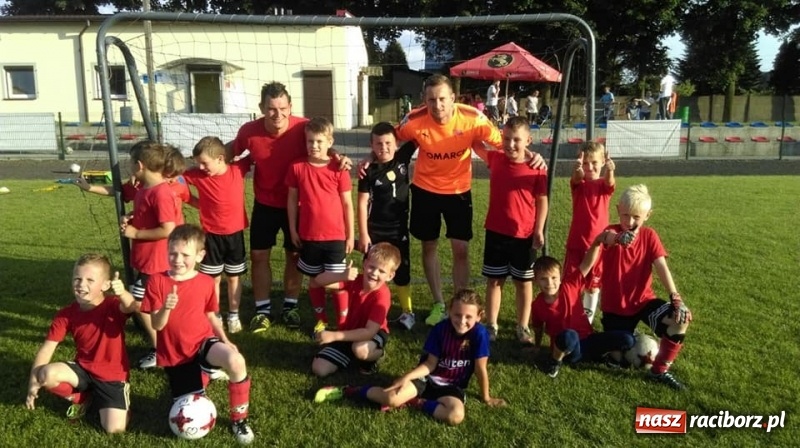 Zdjęcie w galerii na portalu naszraciborz.pl: Michal Peškovič gościł na treningu żaków Tworkowa wiadomości z regionu