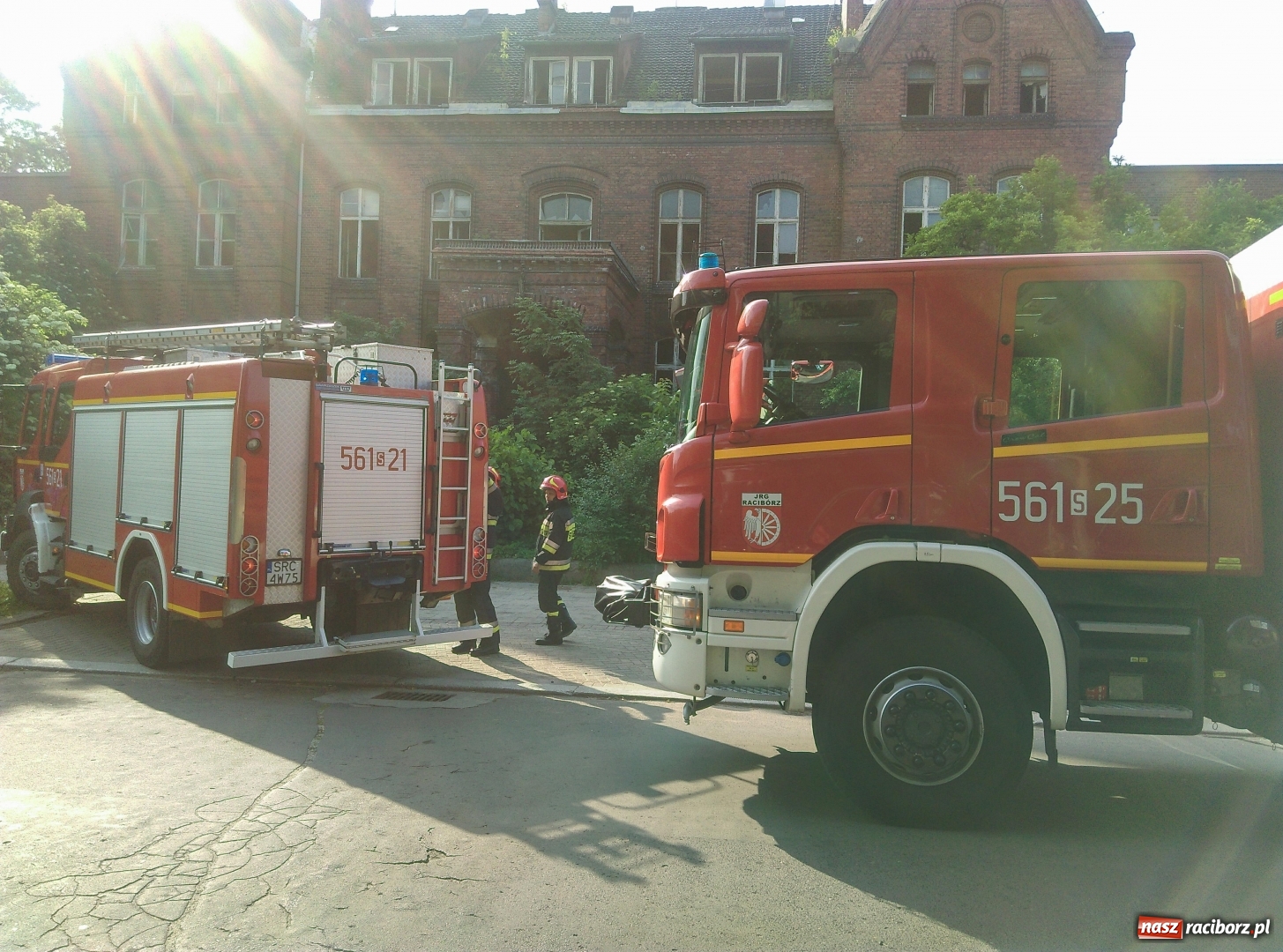 Zdjęcie w galerii na portalu naszraciborz.pl: Strażacy wsparli ratowników medycznych. Powodem brak wolnych karetek  wiadomości z regionu