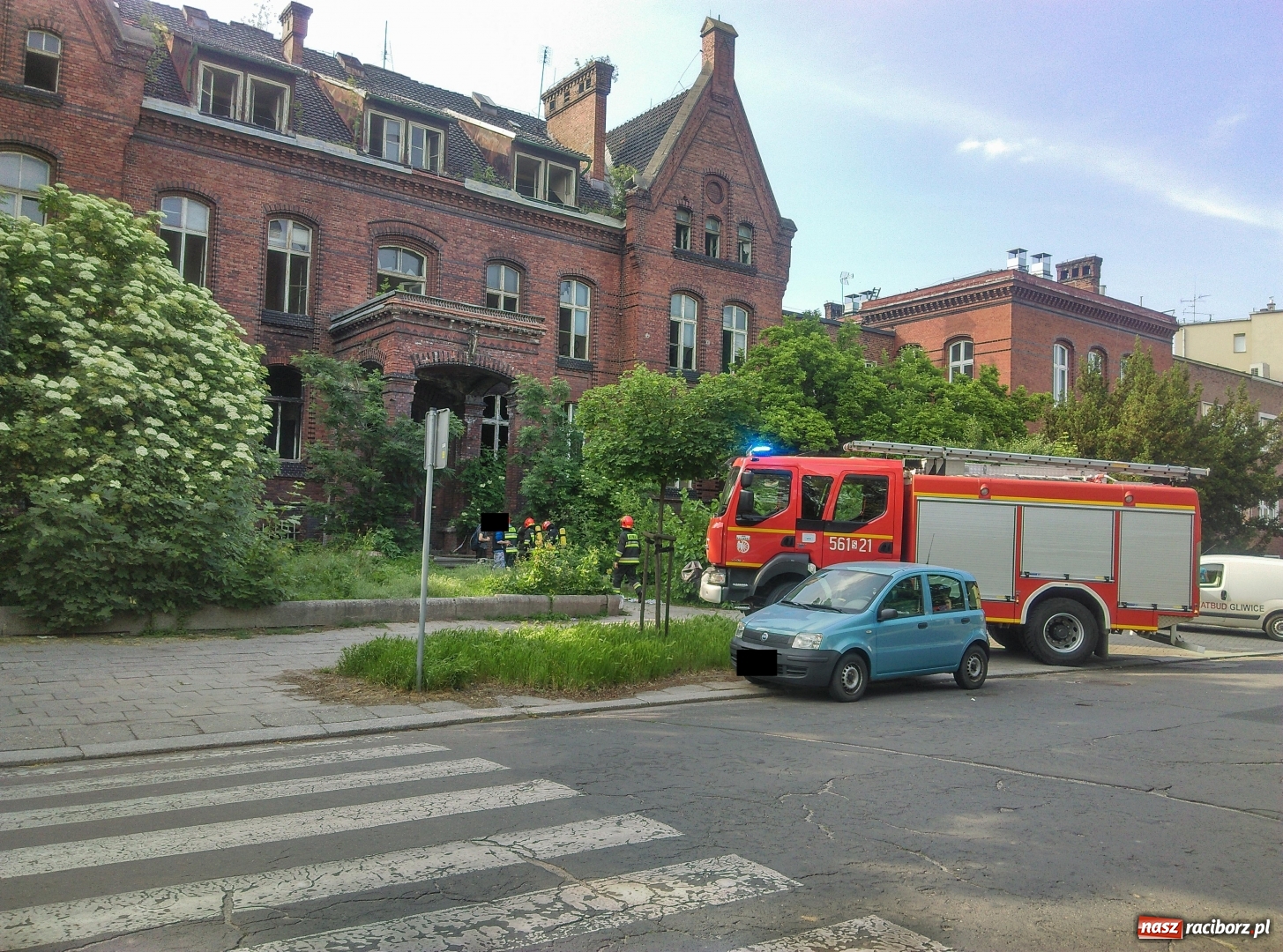Zdjęcie w galerii na portalu naszraciborz.pl: Strażacy wsparli ratowników medycznych. Powodem brak wolnych karetek  wiadomości z regionu