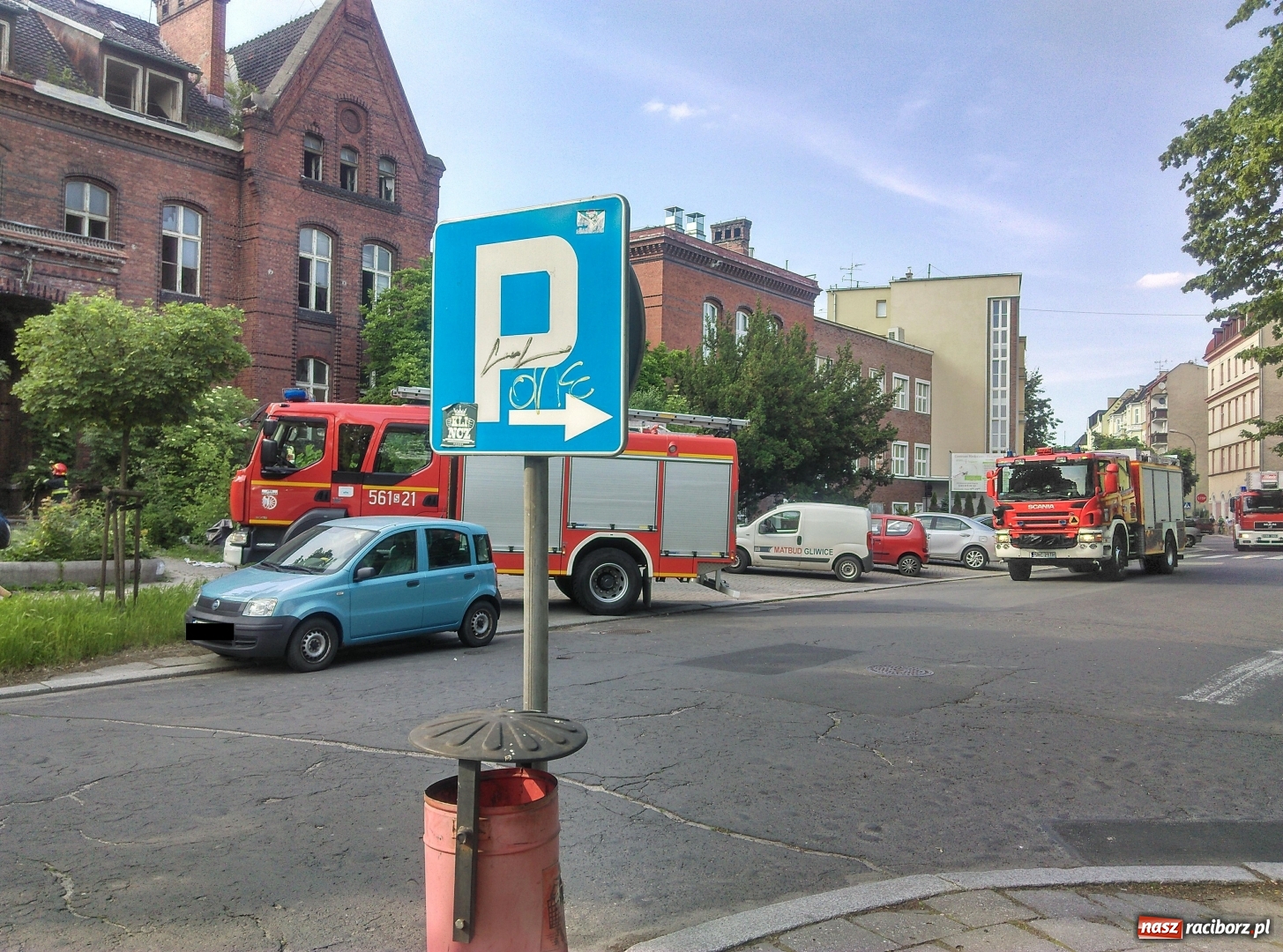 Zdjęcie w galerii na portalu naszraciborz.pl: Strażacy wsparli ratowników medycznych. Powodem brak wolnych karetek  wiadomości z regionu