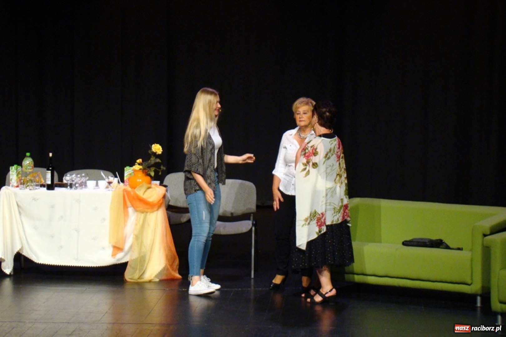 Zdjęcie w galerii na portalu naszraciborz.pl: Teatr Senioralne Forte na deskach Chorzowskiego Centrum Kultury wiadomości z regionu