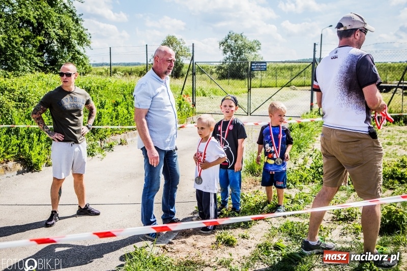 Zdjęcie w galerii na portalu naszraciborz.pl: I Bieg Małego Polaka, czyli raciborski tor przeszkód dla dzieci wiadomości z regionu