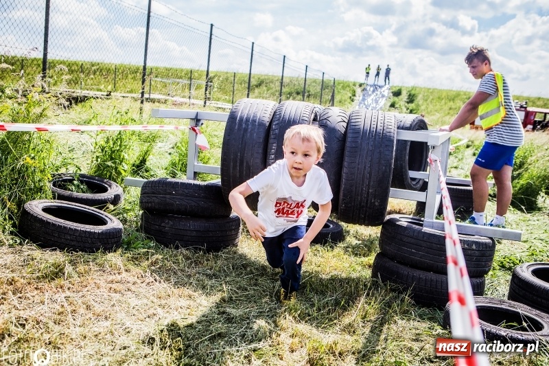 Zdjęcie w galerii na portalu naszraciborz.pl: I Bieg Małego Polaka, czyli raciborski tor przeszkód dla dzieci wiadomości z regionu