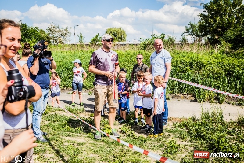 Zdjęcie w galerii na portalu naszraciborz.pl: I Bieg Małego Polaka, czyli raciborski tor przeszkód dla dzieci wiadomości z regionu