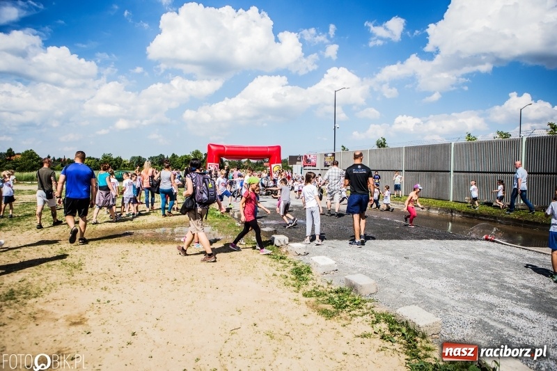 Zdjęcie w galerii na portalu naszraciborz.pl: I Bieg Małego Polaka, czyli raciborski tor przeszkód dla dzieci wiadomości z regionu