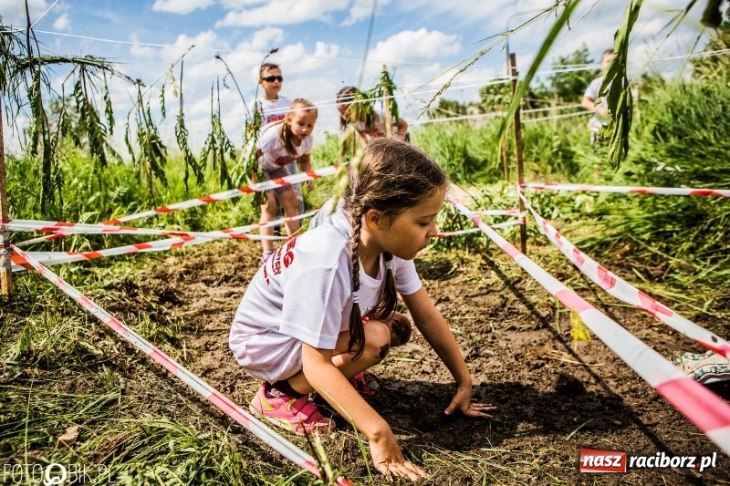 Zdjęcie w galerii na portalu naszraciborz.pl: I Bieg Małego Polaka, czyli raciborski tor przeszkód dla dzieci wiadomości z regionu
