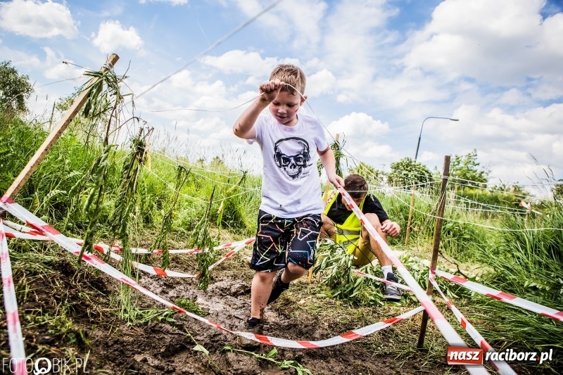 Zdjęcie w galerii na portalu naszraciborz.pl: I Bieg Małego Polaka, czyli raciborski tor przeszkód dla dzieci wiadomości z regionu