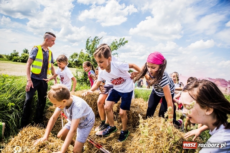 Zdjęcie w galerii na portalu naszraciborz.pl: I Bieg Małego Polaka, czyli raciborski tor przeszkód dla dzieci wiadomości z regionu