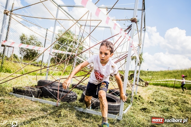 Zdjęcie w galerii na portalu naszraciborz.pl: I Bieg Małego Polaka, czyli raciborski tor przeszkód dla dzieci wiadomości z regionu
