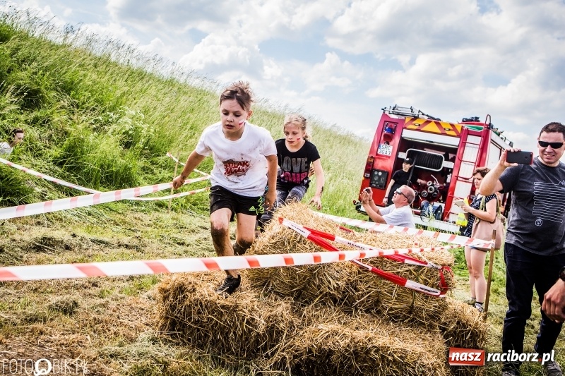 Zdjęcie w galerii na portalu naszraciborz.pl: I Bieg Małego Polaka, czyli raciborski tor przeszkód dla dzieci wiadomości z regionu