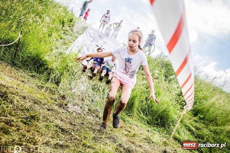 Zdjęcie w galerii na portalu naszraciborz.pl: I Bieg Małego Polaka, czyli raciborski tor przeszkód dla dzieci wiadomości z regionu
