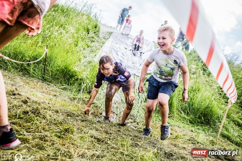 Zdjęcie w galerii na portalu naszraciborz.pl: I Bieg Małego Polaka, czyli raciborski tor przeszkód dla dzieci wiadomości z regionu