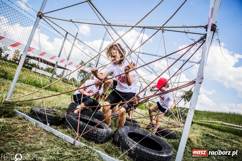Zdjęcie w galerii na portalu naszraciborz.pl: I Bieg Małego Polaka, czyli raciborski tor przeszkód dla dzieci wiadomości z regionu