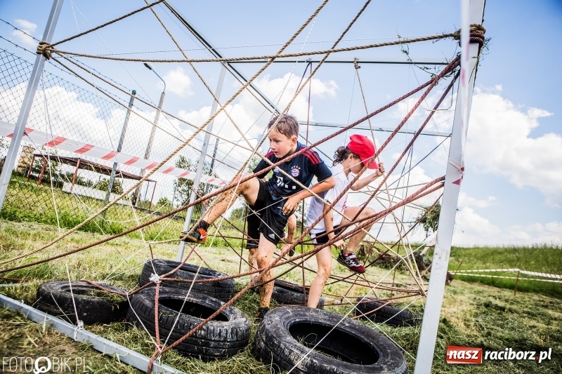 Zdjęcie w galerii na portalu naszraciborz.pl: I Bieg Małego Polaka, czyli raciborski tor przeszkód dla dzieci wiadomości z regionu