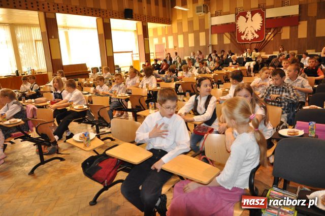 Zdjęcie w galerii na portalu naszraciborz.pl: Asy trzecich klas wyłonione wiadomości z regionu