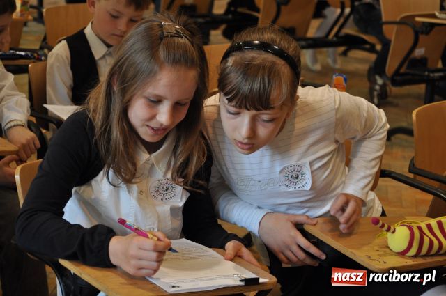 Zdjęcie w galerii na portalu naszraciborz.pl: Asy trzecich klas wyłonione wiadomości z regionu