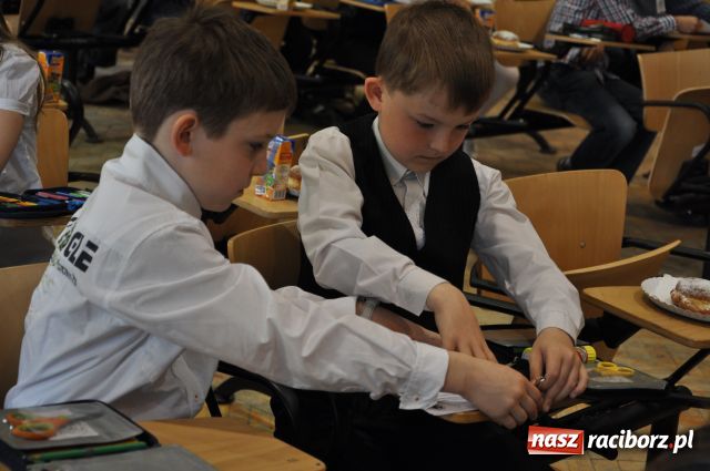 Zdjęcie w galerii na portalu naszraciborz.pl: Asy trzecich klas wyłonione wiadomości z regionu