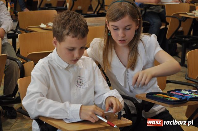 Zdjęcie w galerii na portalu naszraciborz.pl: Asy trzecich klas wyłonione wiadomości z regionu