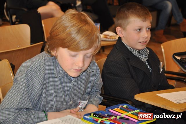 Zdjęcie w galerii na portalu naszraciborz.pl: Asy trzecich klas wyłonione wiadomości z regionu