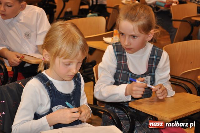 Zdjęcie w galerii na portalu naszraciborz.pl: Asy trzecich klas wyłonione wiadomości z regionu