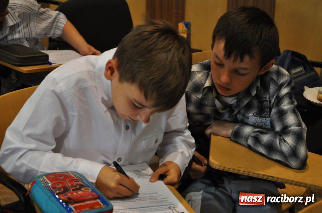 Zdjęcie w galerii na portalu naszraciborz.pl: Asy trzecich klas wyłonione wiadomości z regionu