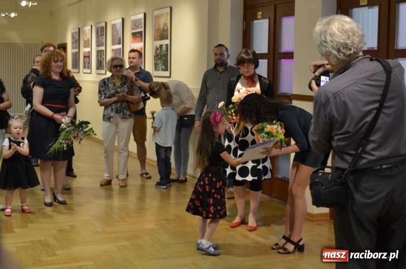 Zdjęcie w galerii na portalu naszraciborz.pl: Wernisaż pracowni rzeźby Raciborskiego Centrum Kultury wiadomości z regionu