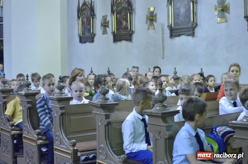 Zdjęcie w galerii na portalu naszraciborz.pl: Wyjątkowa lekcja muzyki w kościele farnym  wiadomości z regionu