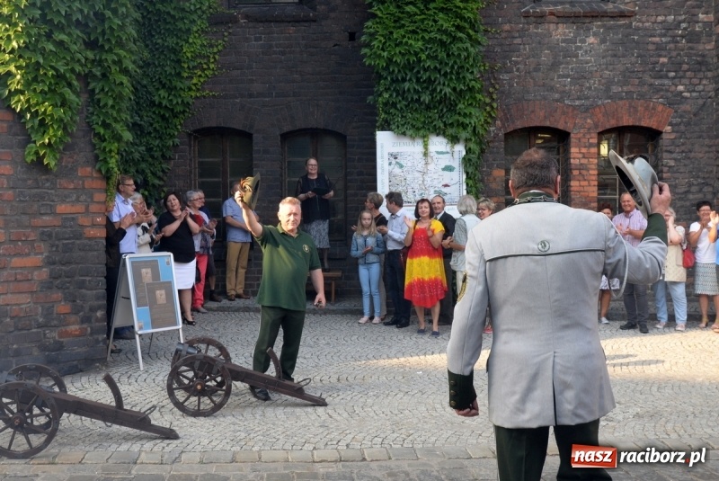 Zdjęcie w galerii na portalu naszraciborz.pl: Obrazy święte i noc w Muzeum  wiadomości z regionu