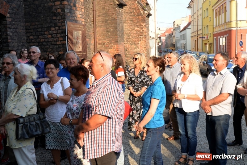Zdjęcie w galerii na portalu naszraciborz.pl: Obrazy święte i noc w Muzeum  wiadomości z regionu