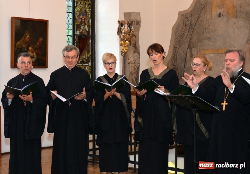 Zdjęcie w galerii na portalu naszraciborz.pl: Obrazy święte i noc w Muzeum  wiadomości z regionu
