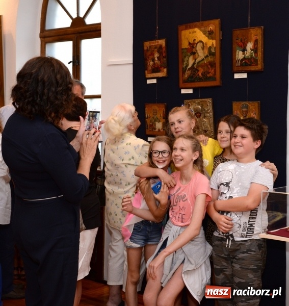 Zdjęcie w galerii na portalu naszraciborz.pl: Obrazy święte i noc w Muzeum  wiadomości z regionu