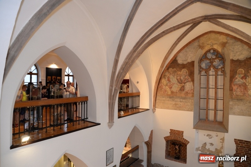 Zdjęcie w galerii na portalu naszraciborz.pl: Obrazy święte i noc w Muzeum  wiadomości z regionu