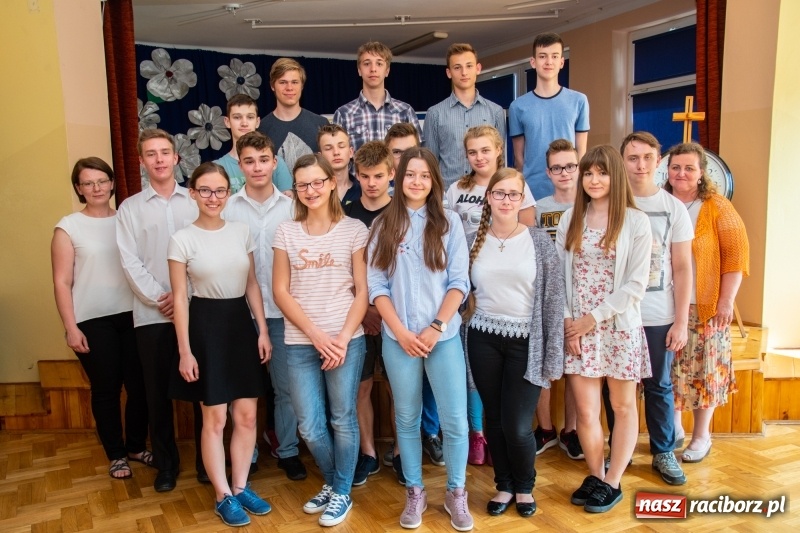 Zdjęcie w galerii na portalu naszraciborz.pl: Międzynarodowy maraton matematyczny w SP18 wiadomości z regionu