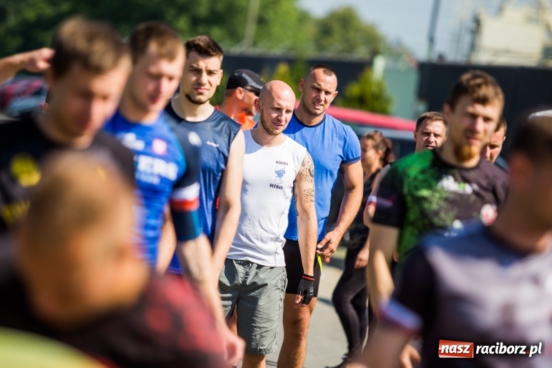 Zdjęcie w galerii na portalu naszraciborz.pl: I Bieg Cichociemnych w Raciborzu. Trasa wyciskała ostatnie poty FOTO i WIDEO wiadomości z regionu