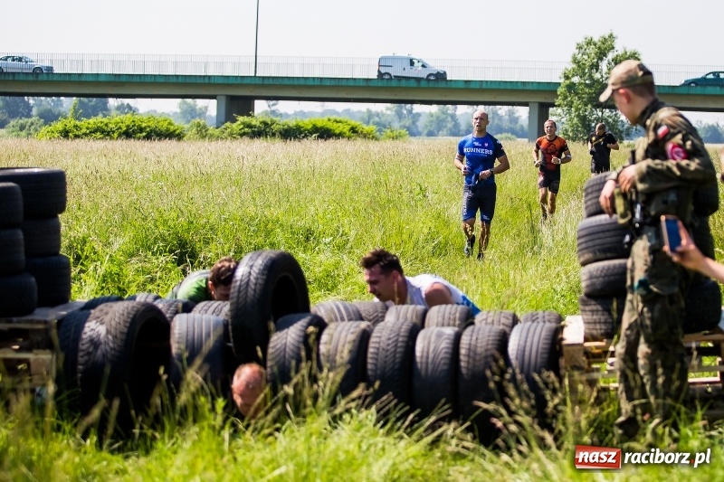 Zdjęcie w galerii na portalu naszraciborz.pl: I Bieg Cichociemnych w Raciborzu. Trasa wyciskała ostatnie poty FOTO i WIDEO wiadomości z regionu