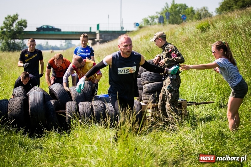 Zdjęcie w galerii na portalu naszraciborz.pl: I Bieg Cichociemnych w Raciborzu. Trasa wyciskała ostatnie poty FOTO i WIDEO wiadomości z regionu